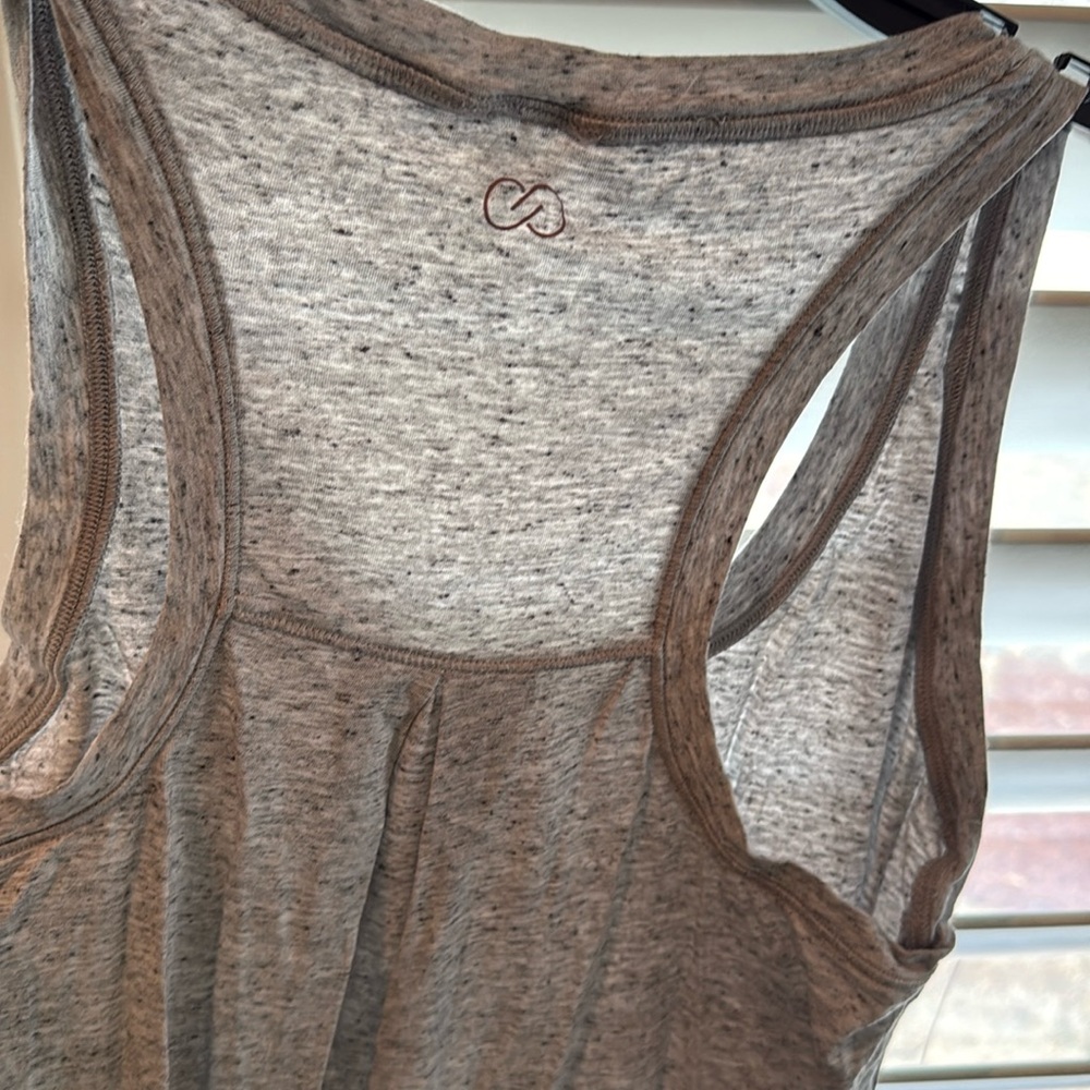 CALIA by Carrie Underwood Grey Sleeveless Tank Top.Sz L Like New Condition - Picture 3 of 4